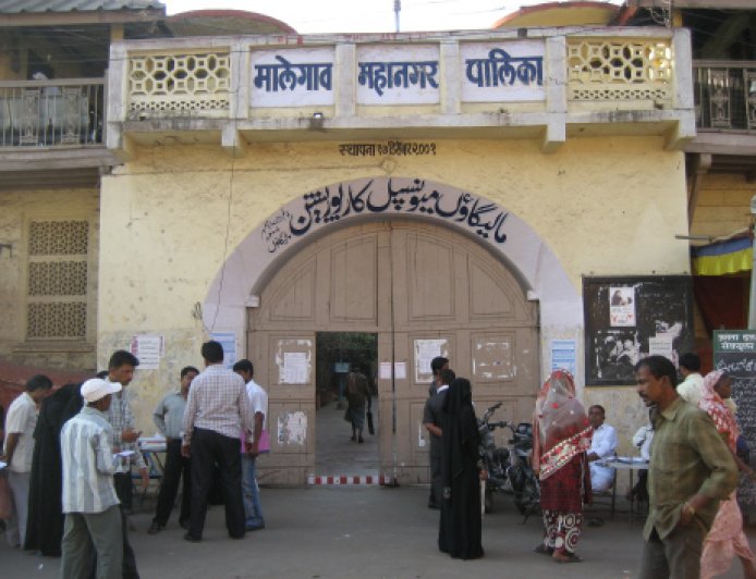 महापालिका निवडणूक : मालेगावात अर्ज पडताळणीत गोंधळ, रात्री उशिरापर्यंत प्रक्रिया